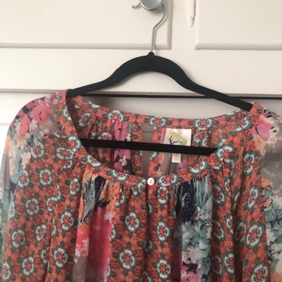 Fig and Flower long sleeve blouse size large - Picture 5 of 10